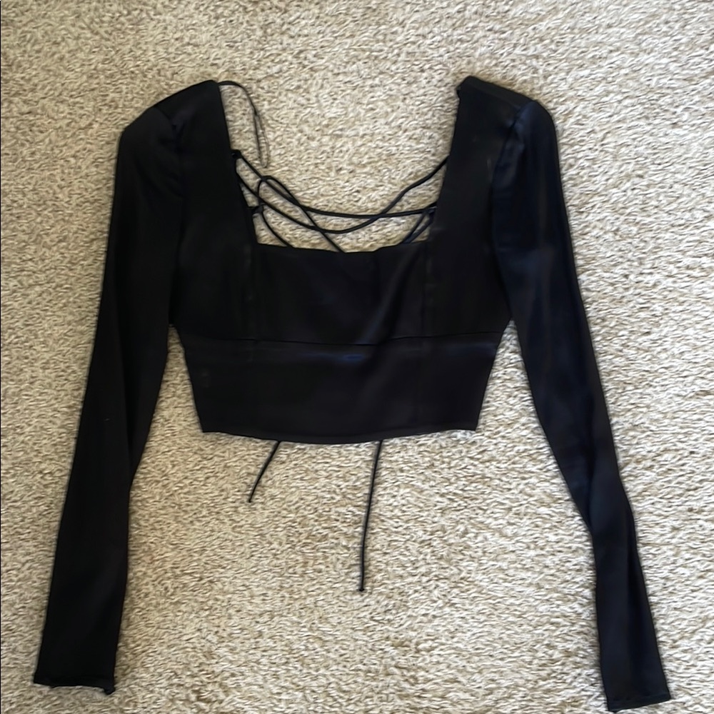 Elegant Black Long Sleeve Crop Top